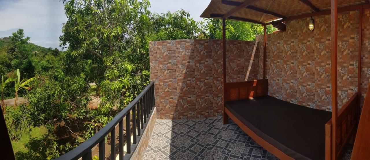 Mango Tree Inn Pemuteran Exterior foto